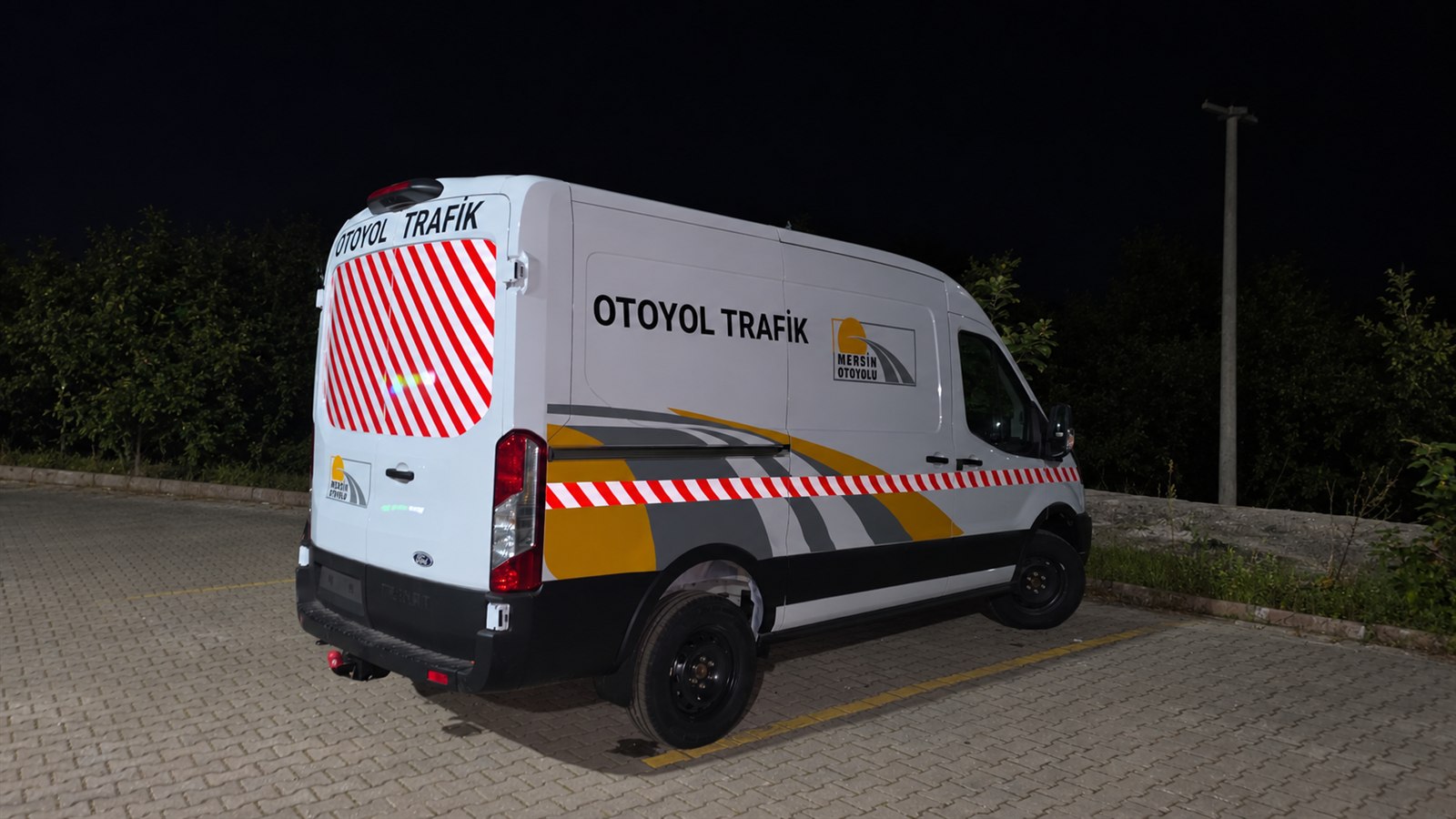 Otoyol Trafik — Arka Görünüm — Araç Kaplama